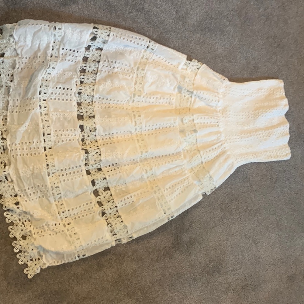 Strapless dress with liner